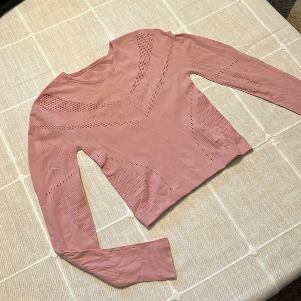 Fabletics Athletic Shirt with Mesh-like detailing